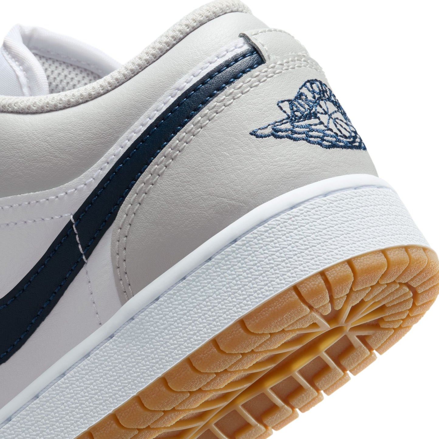 Air Jordan Big Kids 1 Low - White/Midnight Navy