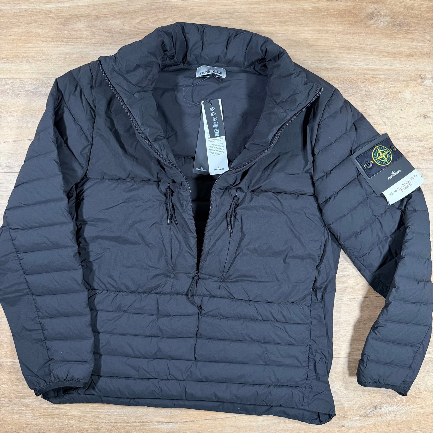 Stone Island Seamless Tunnel Nylon Down-TC Anorak in Black