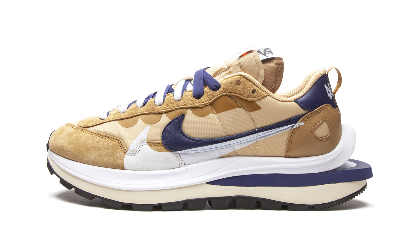 VaporWaffle "Sacai - Tan Navy" DD1875 200