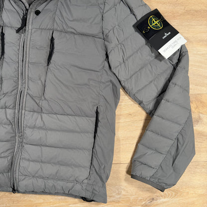 Stone Island Seamless Tunnel Nylon Down-TC Jacket in Cement