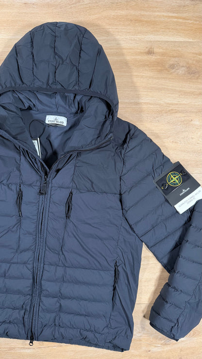 Stone Island Seamless Tunnel Nylon Down-TC Jacket in Navy