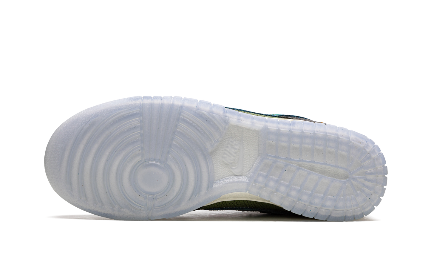 Dunk Low "SiEMPRE Familia" DO2160 335