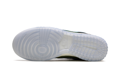 Dunk Low "SiEMPRE Familia" DO2160 335