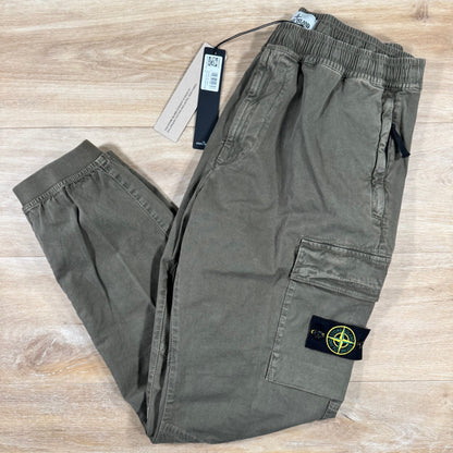 Stone Island Stretch Broken Twill Old Effect Cargo Pants in Military Green