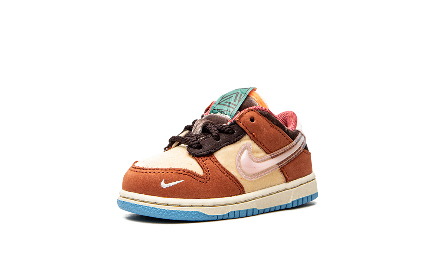 Dunk Mid TD "Social Status - Chocolate Milk" DM3350 700