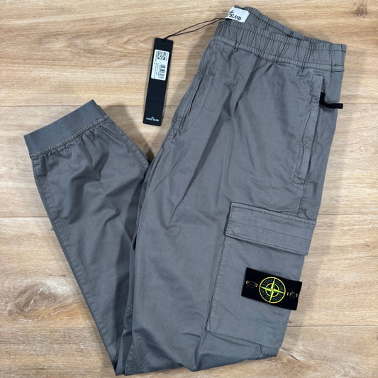 Stone Island Stretch Cargo Pants in Cement