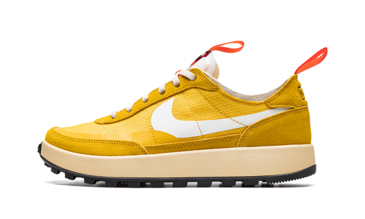 GENERAL PURPOSE SHOE WMNS "Tom Sachs - Dark Sulfur" DA6672 700