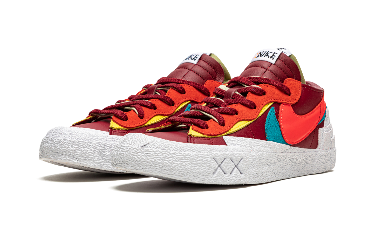 Blazer Low "Sacai - Kaws Red" DM7901 600