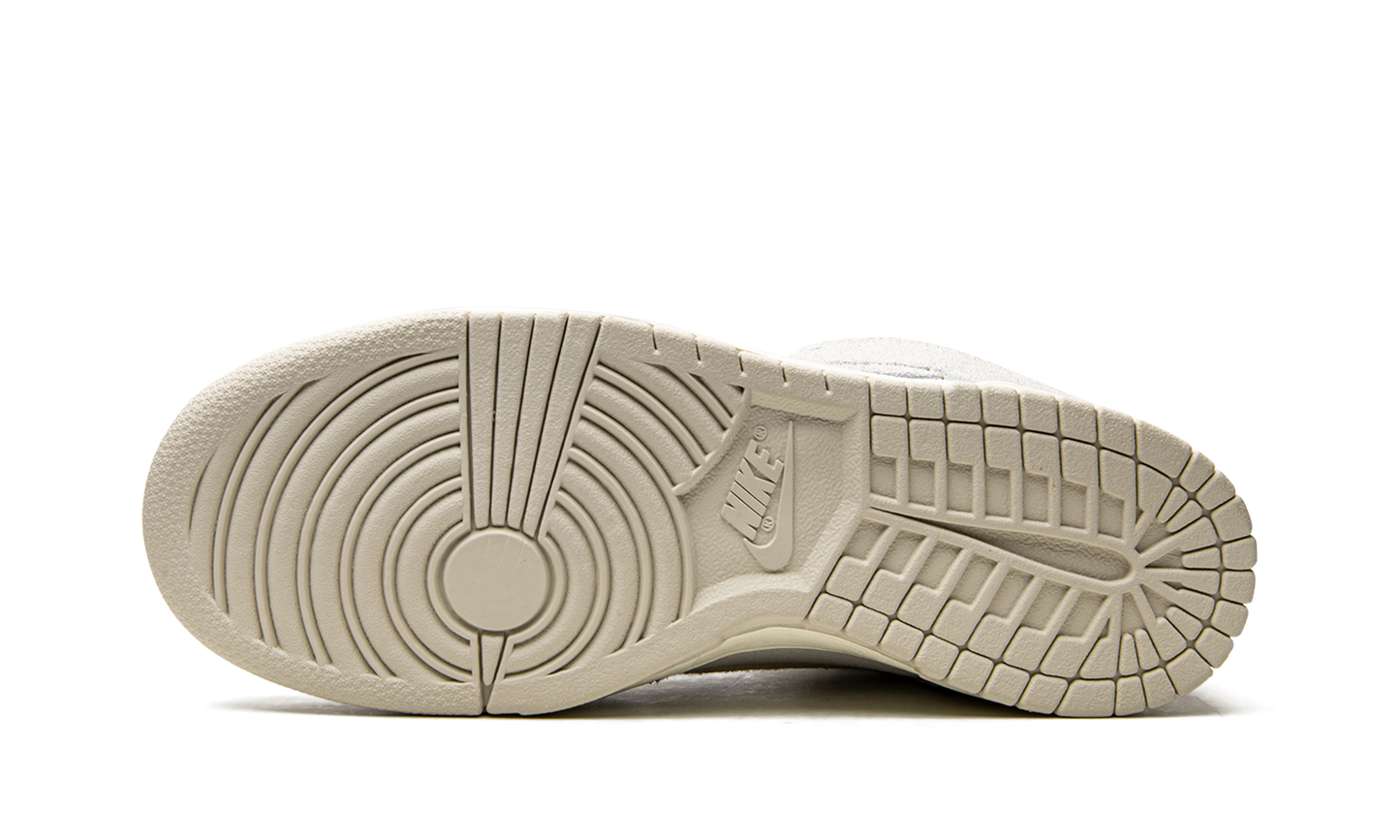 Dunk High SP "Notre - Light Orewood Brown" CW3092 100