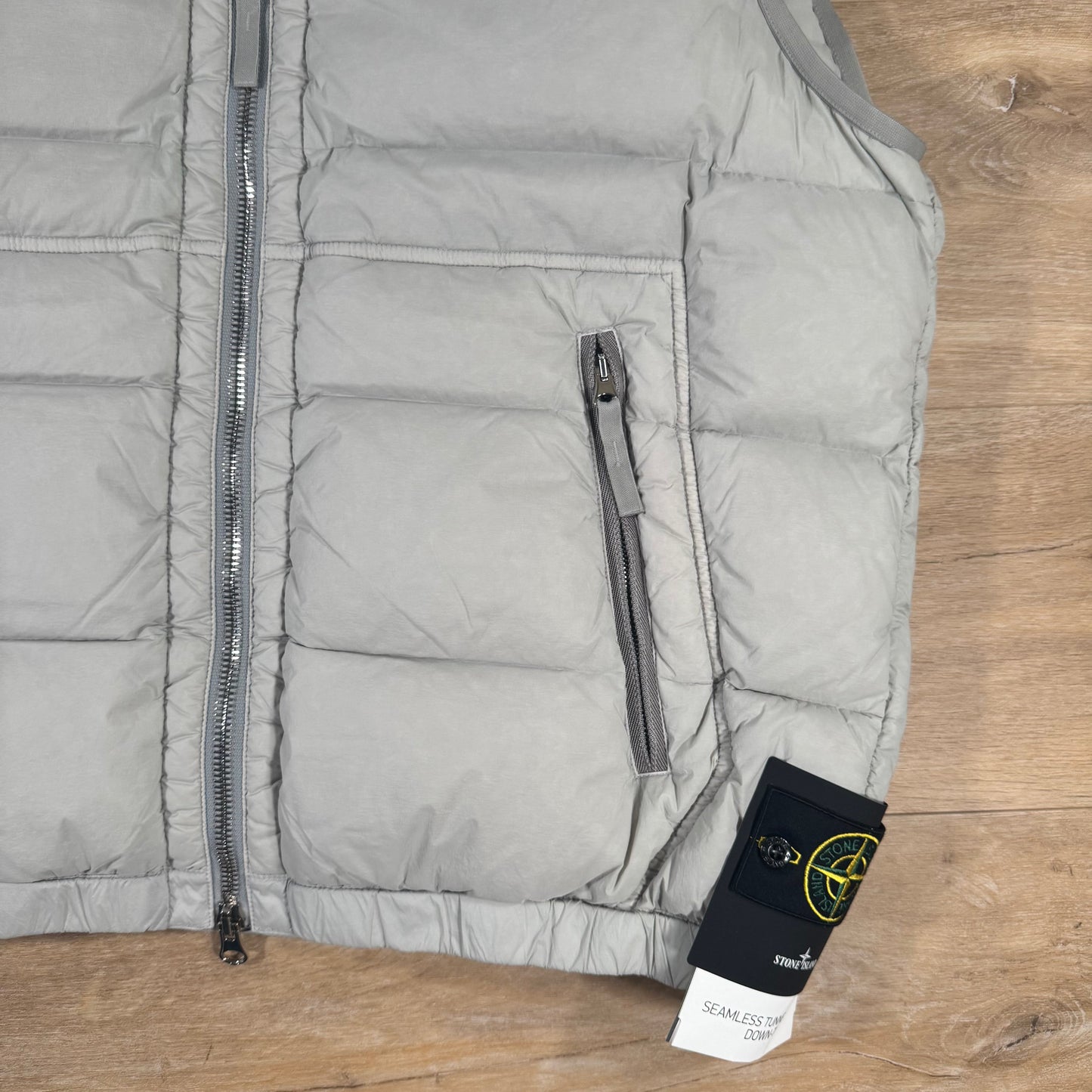 Stone Island Seamless Tunnel Nylon Down-TC Vest in Pearl Grey