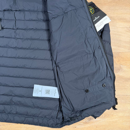 Stone Island Seamless Tunnel Nylon Down-TC Jacket in Navy