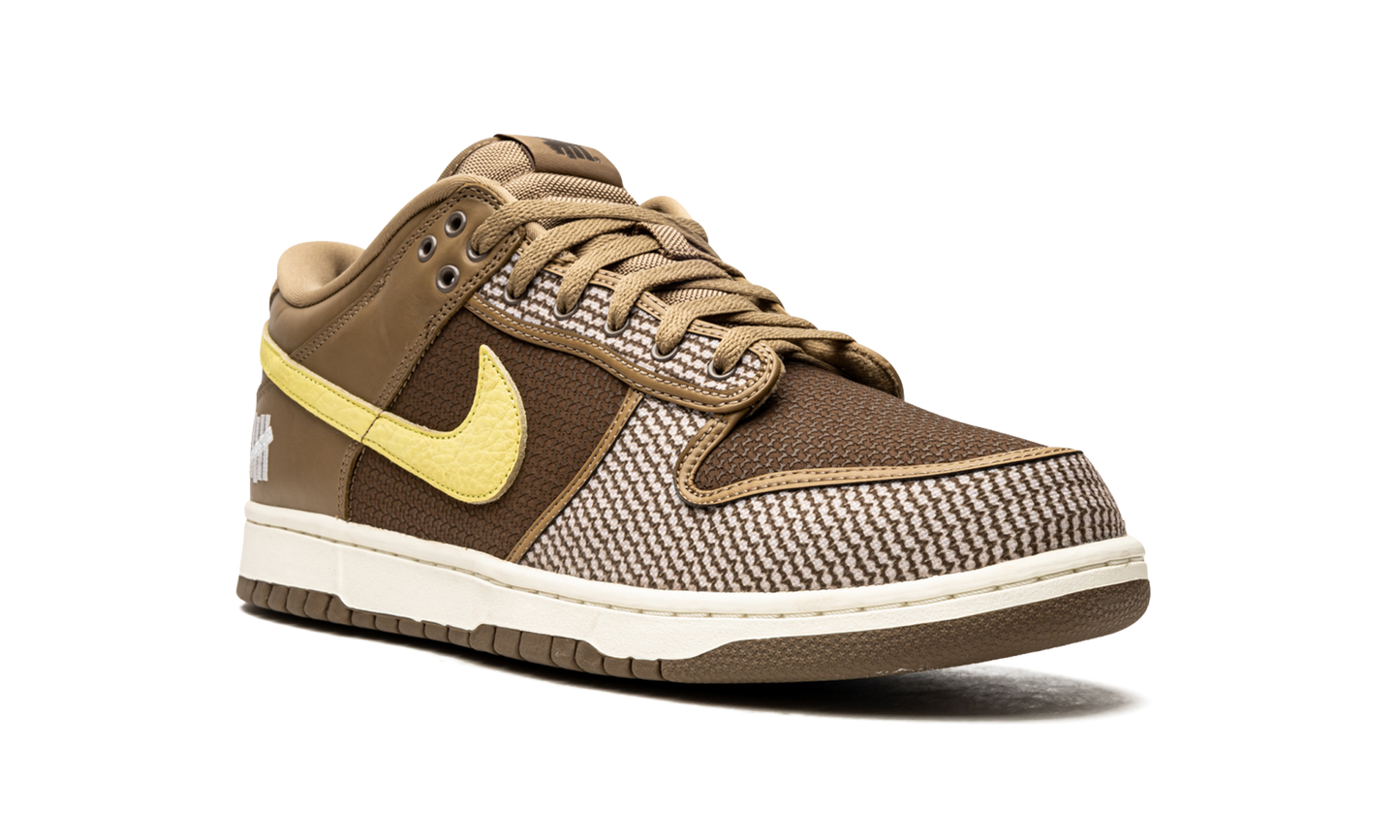 Dunk Low SP "Undefeated - Canteen" DH3061 200