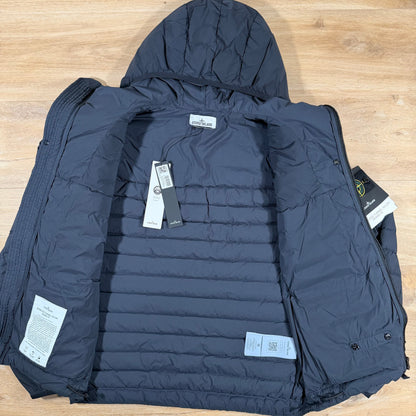 Stone Island Seamless Tunnel Nylon Down-TC Jacket in Navy