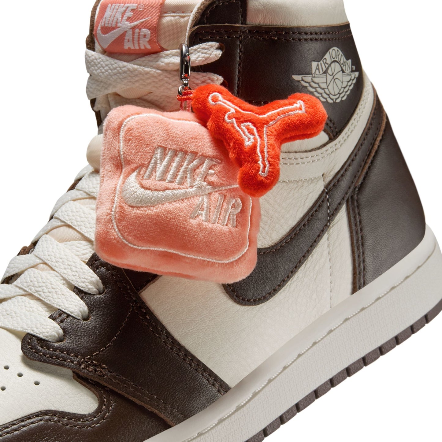 Air Jordan Womens 1 Retro High OG - Light Madder Root