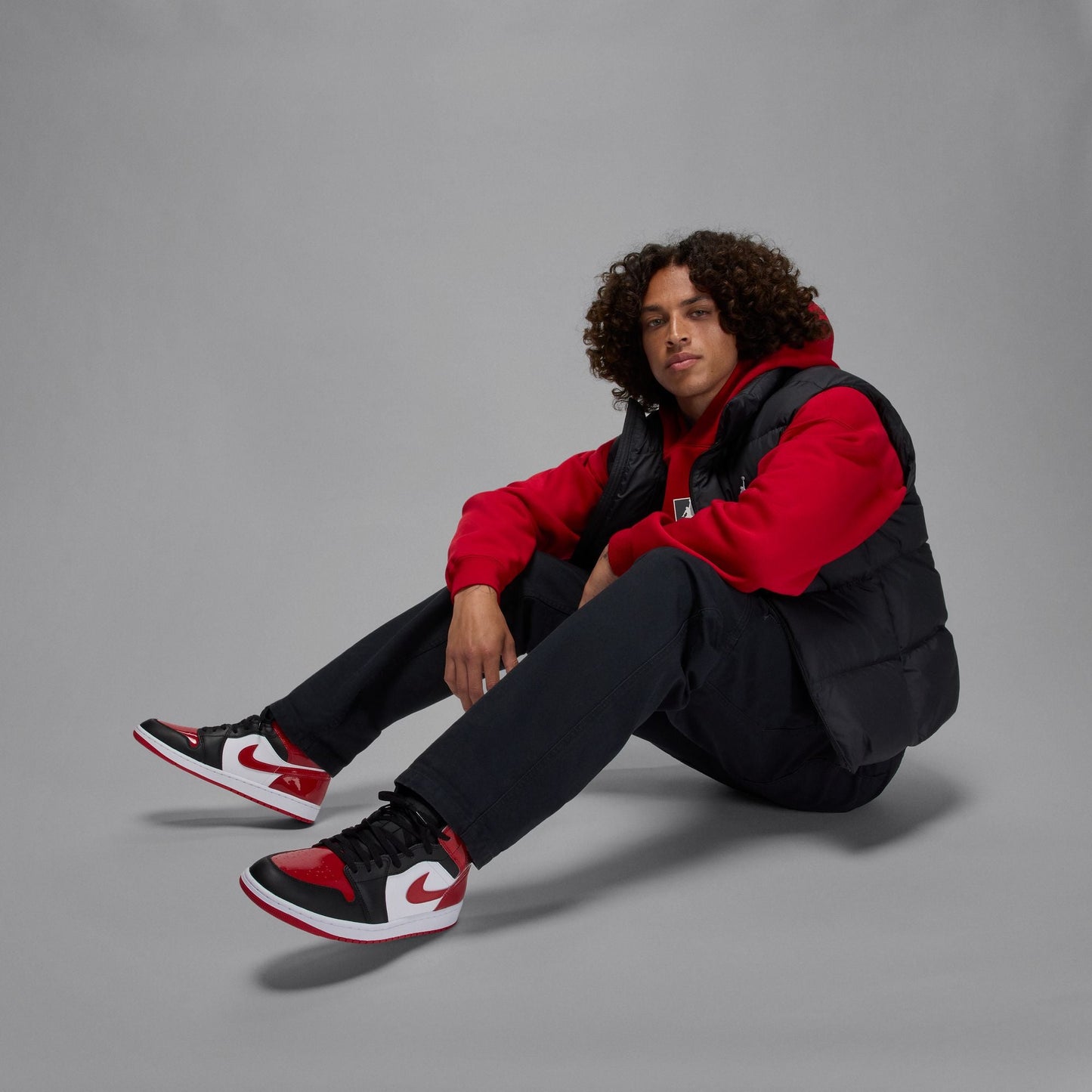 Air Jordan Mens 1 Mid SE - Black/Varsity Red