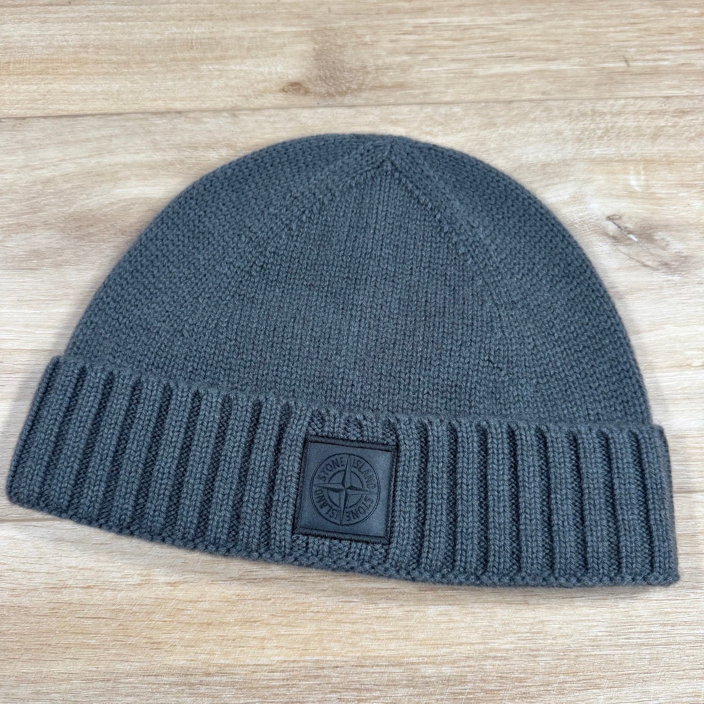 Stone Island Ghost Cashmere Beanie in Dark Grey