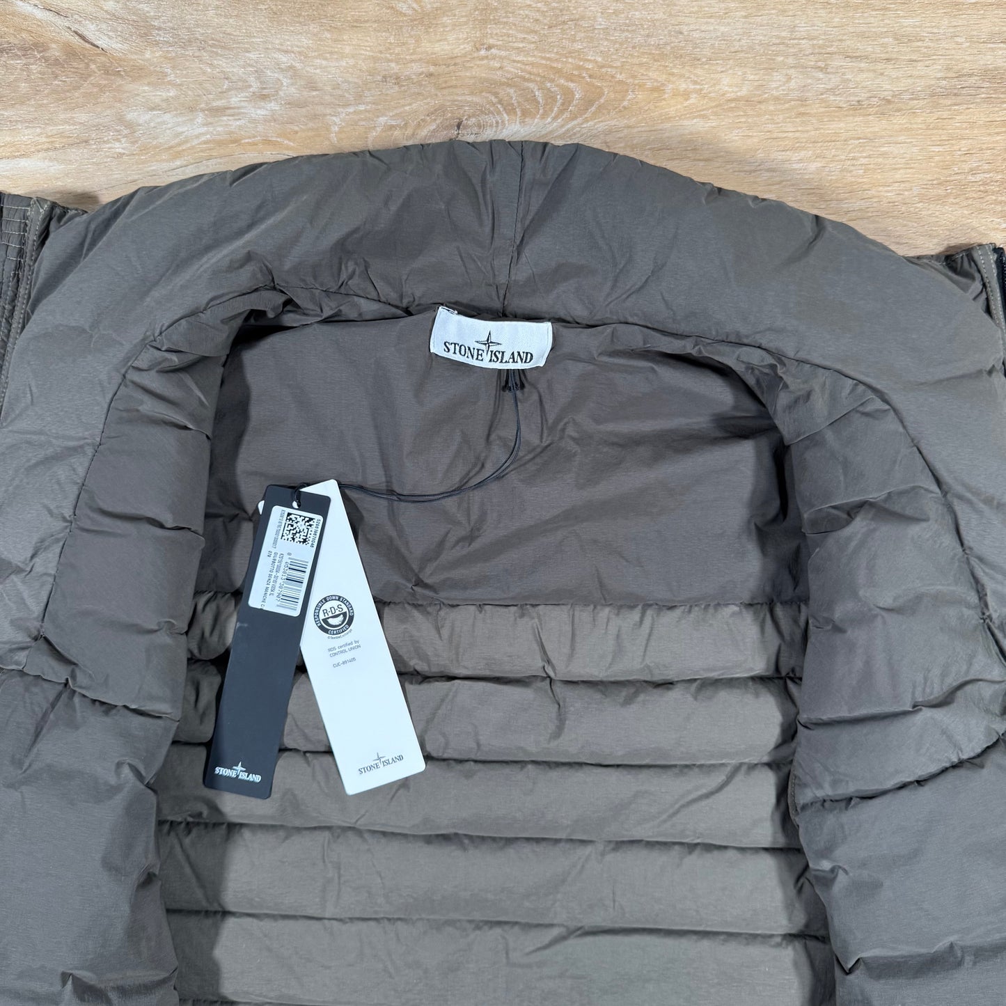 Stone Island Seamless Tunnel Nylon Down-TC Vest in Military Green