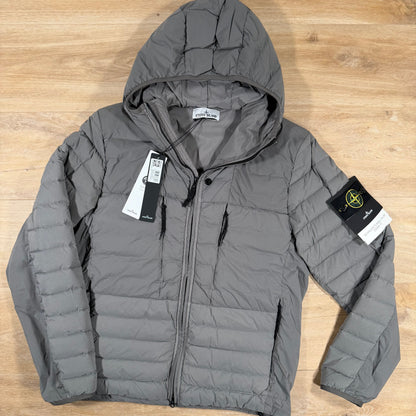 Stone Island Seamless Tunnel Nylon Down-TC Jacket in Cement
