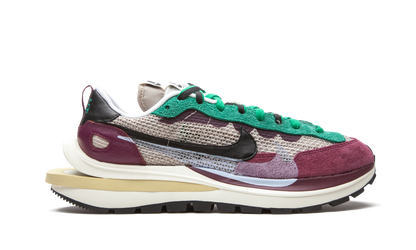 VaporWaffle "Sacai - Villain Red / Neptune Green" DD3035 200
