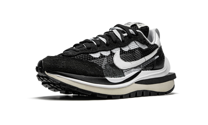 VaporWaffle "Sacai - Black White" CV1363 001