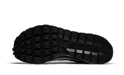VaporWaffle "Sacai - Black White" CV1363 001