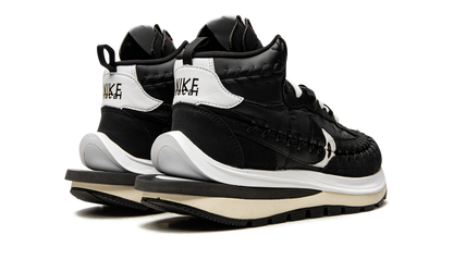 VaporWaffle "Sacai x Jean Paul Gaultier - Black" DH9186 001