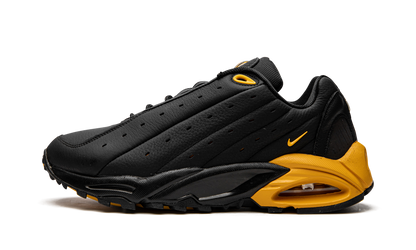 Hot Step Air Terra x NOCTA "Black University Gold" DH4692 002