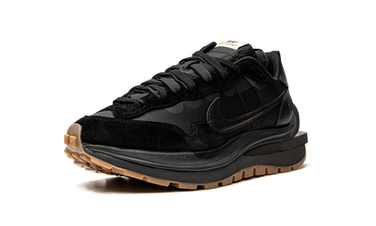 VaporWaffle "Sacai - Off Noir" DD1875 001