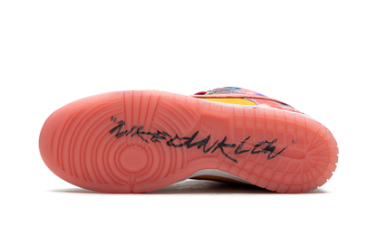Dunk Low SB "Friends & Family - Futura Laboratories - Sunblush" HF6061 700