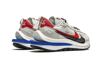 VaporWaffle "Sacai - Sport Fuchsia" CV1363 100