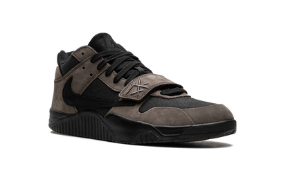 Jumpman Jack TR "Travis Scott - Dark Mocha" FZ8117 204