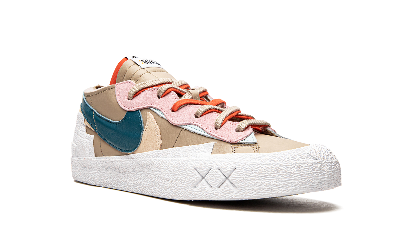 Blazer Low "Sacai - Kaws Reed" DM7901 200