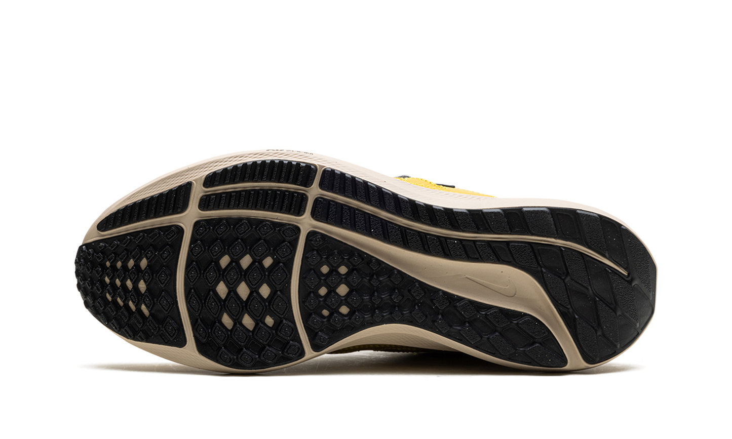 Air Huarache Plus "Patta - Saffron Quartz" FJ4201 300