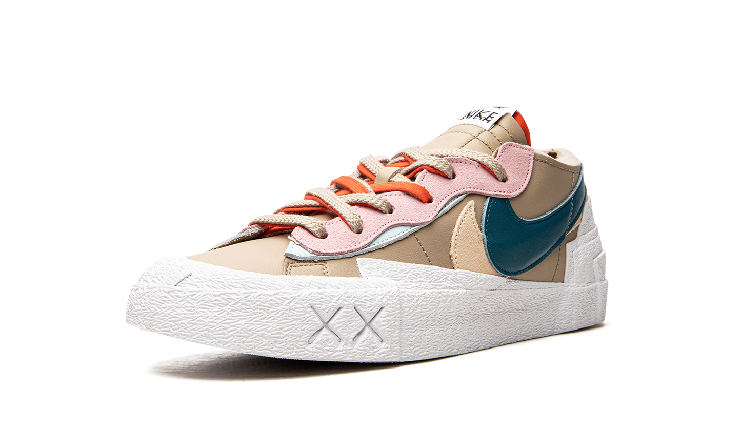 Blazer Low "Sacai - Kaws Reed" DM7901 200