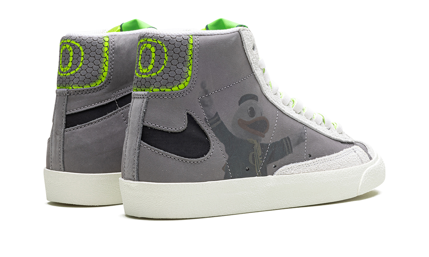 Blazer Mid ’77 "University of Oregon Football" FD0235 001