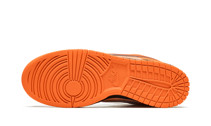 SB Dunk Low "Concepts - Orange Lobster Special Box" FD8776 800A
