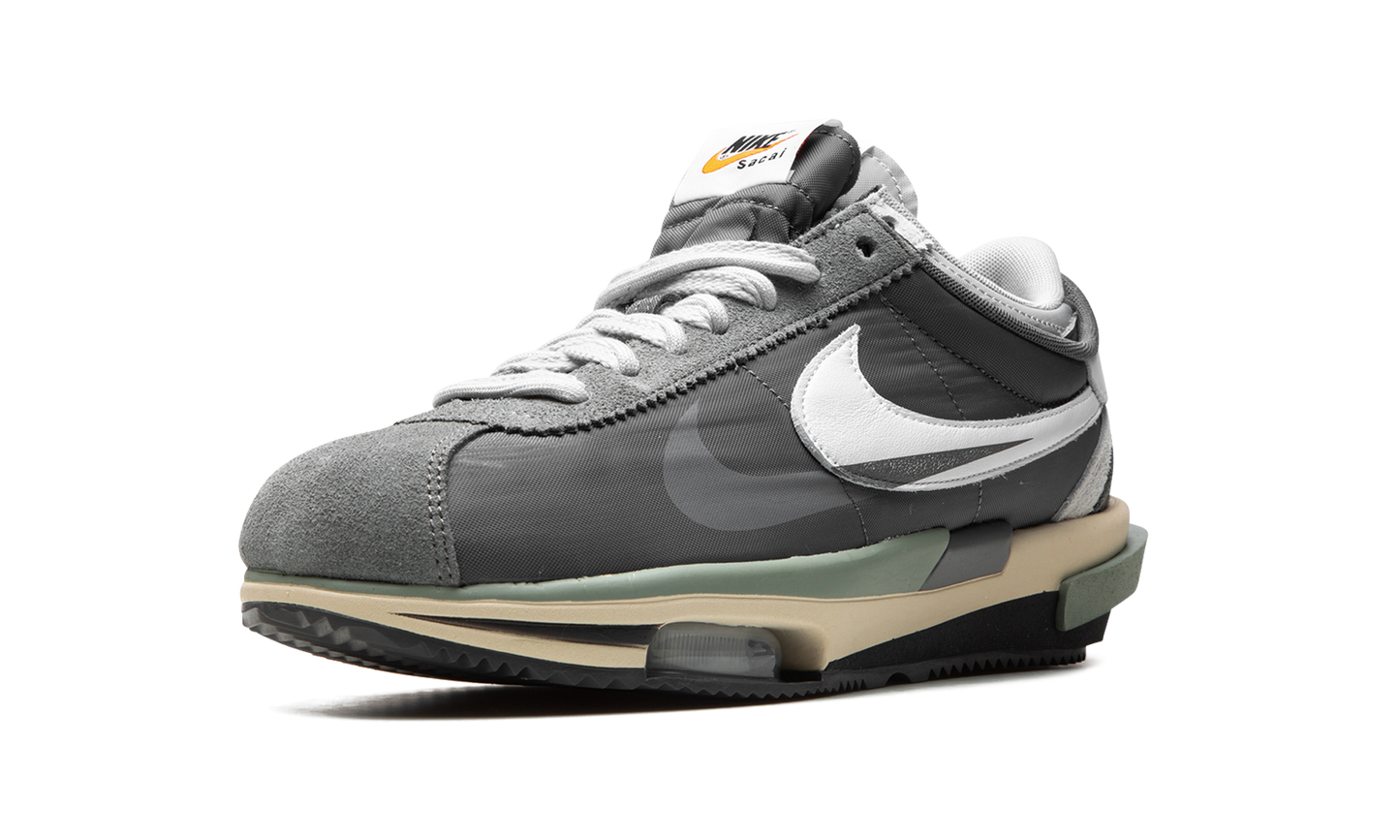 Cortez "sacai - Cool Grey" DQ0581 001