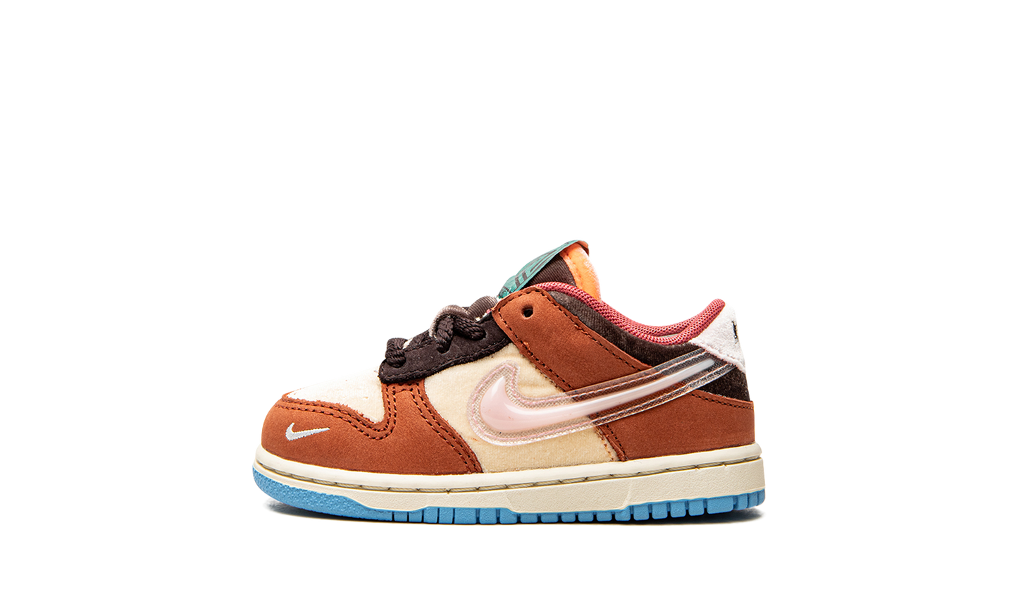 Dunk Mid TD "Social Status - Chocolate Milk" DM3350 700