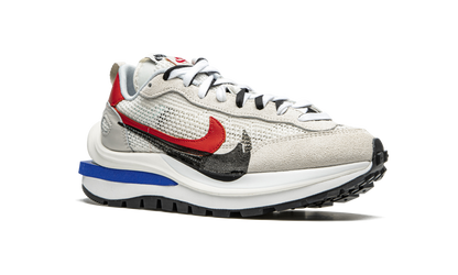 VaporWaffle "Sacai - Sport Fuchsia" CV1363 100