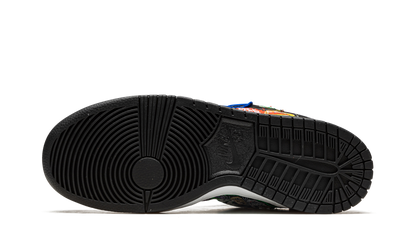 SB Dunk Low "Neckface" DQ4488 001