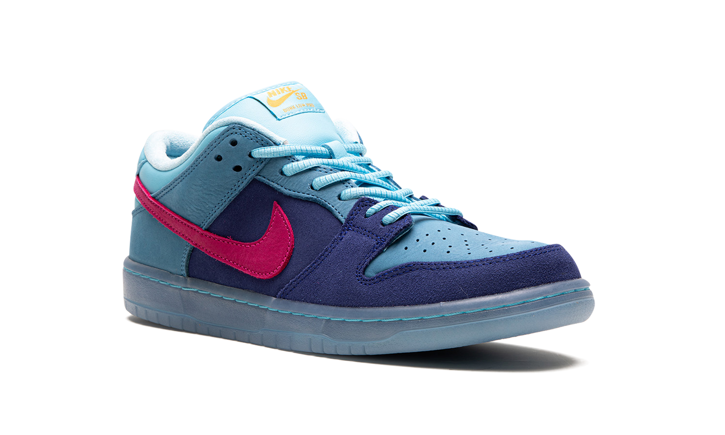 SB Dunk Low "Run The Jewels" DO9404 400