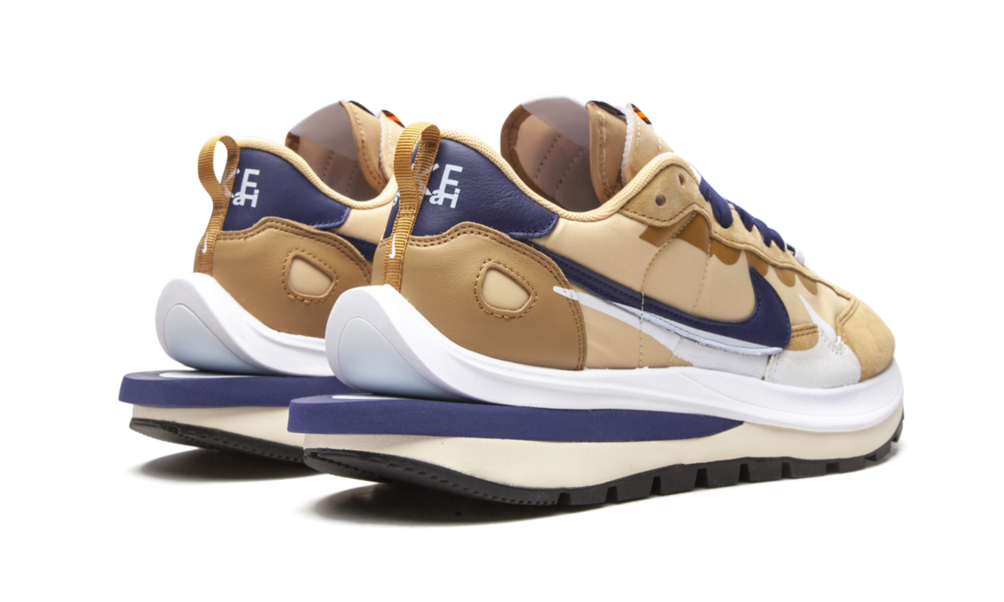 VaporWaffle "Sacai - Tan Navy" DD1875 200