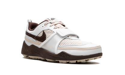 Zoom Field Jaxx "Travis Scott - Light Chocolate" HQ3073 100