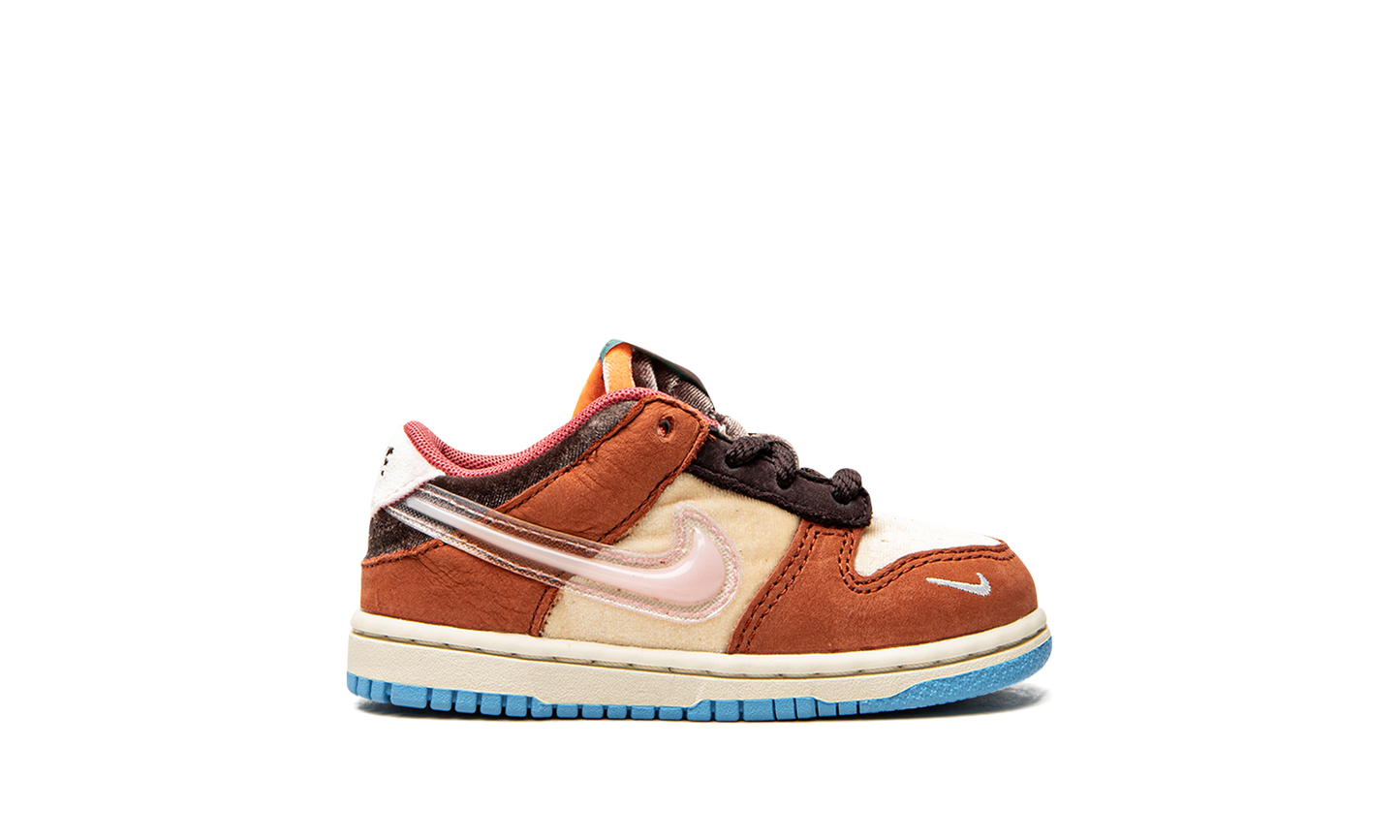 Dunk Mid TD "Social Status - Chocolate Milk" DM3350 700