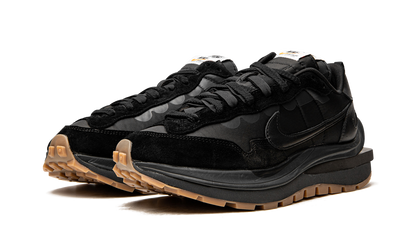 VaporWaffle "Sacai - Off Noir" DD1875 001