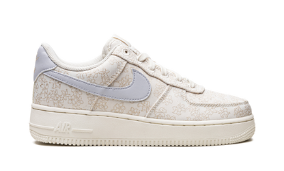 AIR FORCE 1 '07 SE JACQ WMNS "Flower Embroidery" DR6402 900